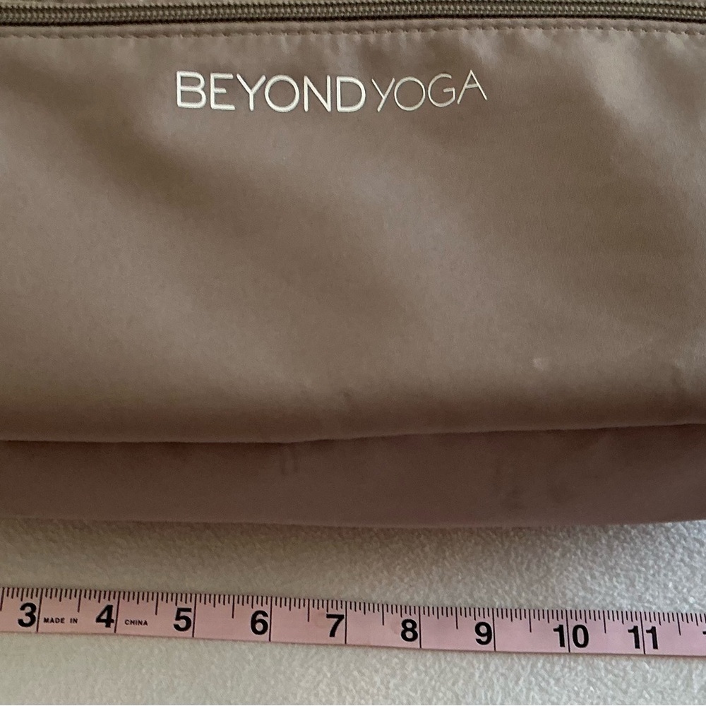 Beyond Yoga Taupe Carryall Backpack. - Picture 11 of 11